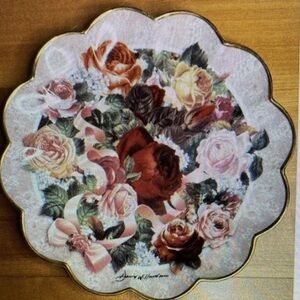 Floral Scalloped Edge Plate with Gold Trim